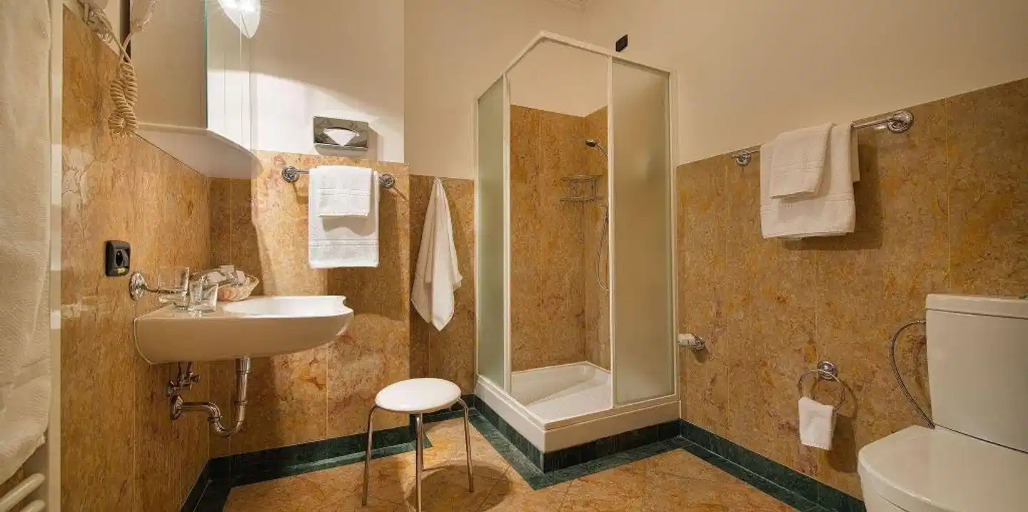 Charles Bridge Palace Badezimmer