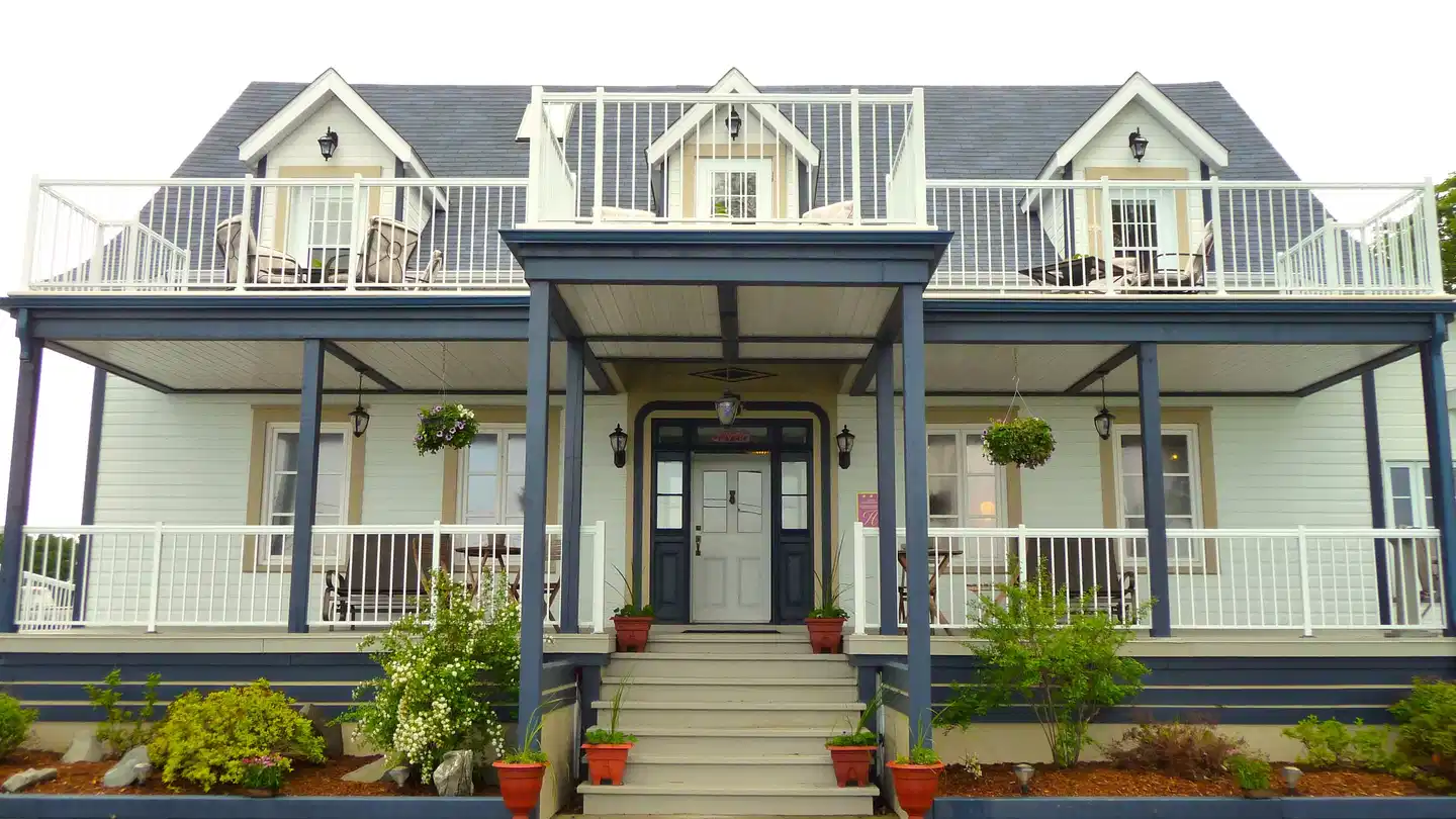 Auberge Seigneurie des Monts Aussenansicht