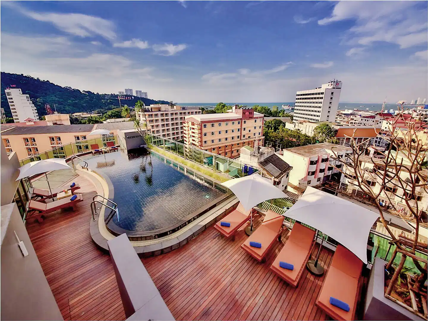 The Sun Xclusive Terrasse