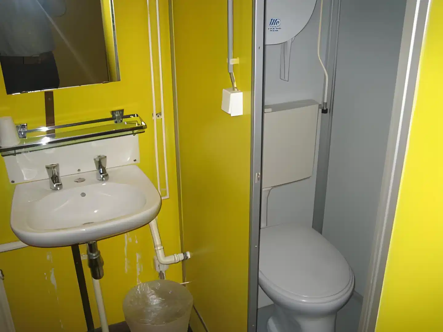 Botel Maastricht Badezimmer