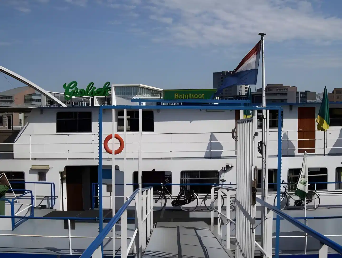 Botel Maastricht Terrasse