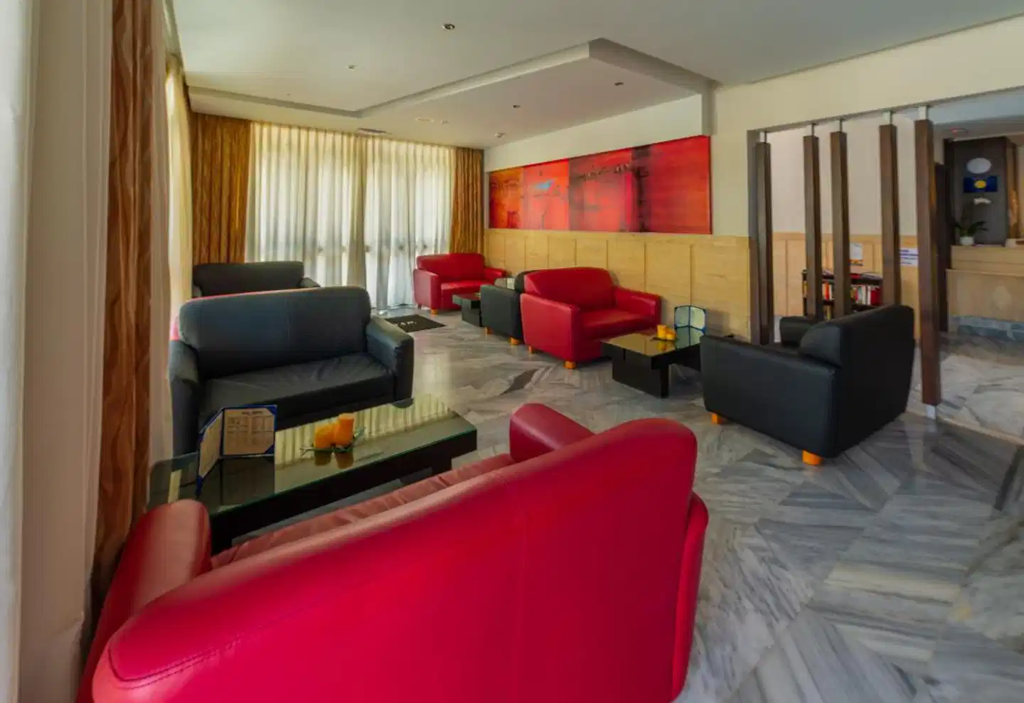 Dimitris Paritsa Hotel Wohnbeispiel