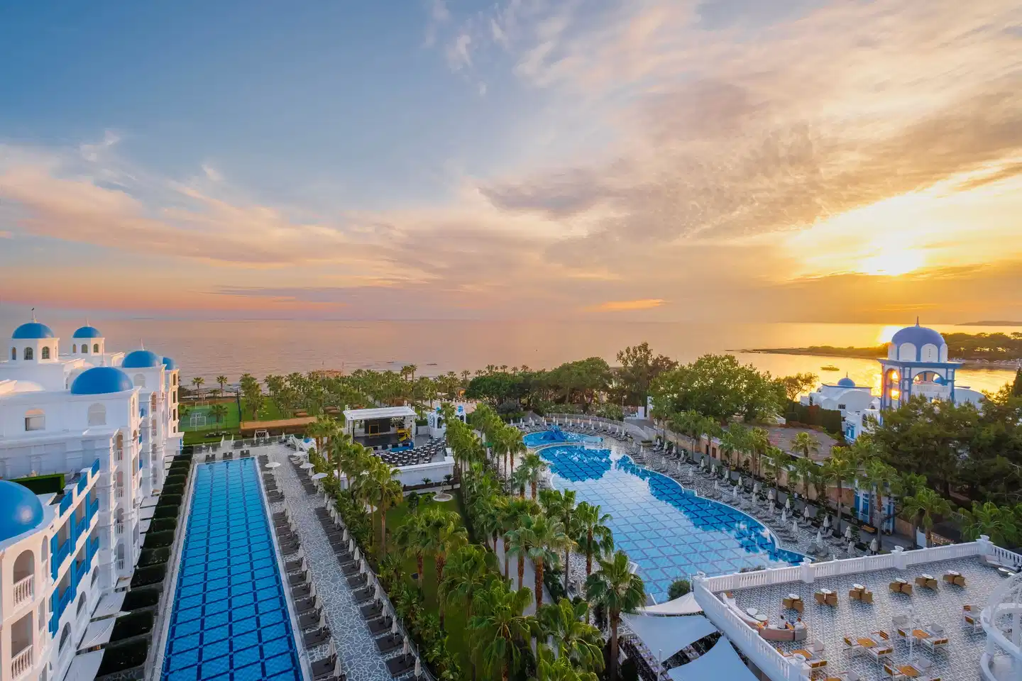 Rubi Platinum Spa Resort & Suites Pool