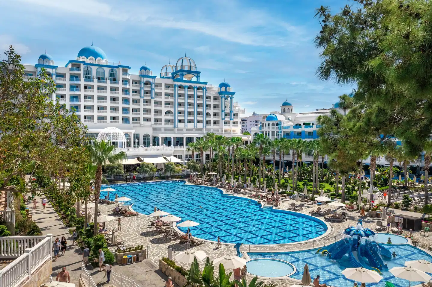 Rubi Platinum Spa Resort & Suites Pool