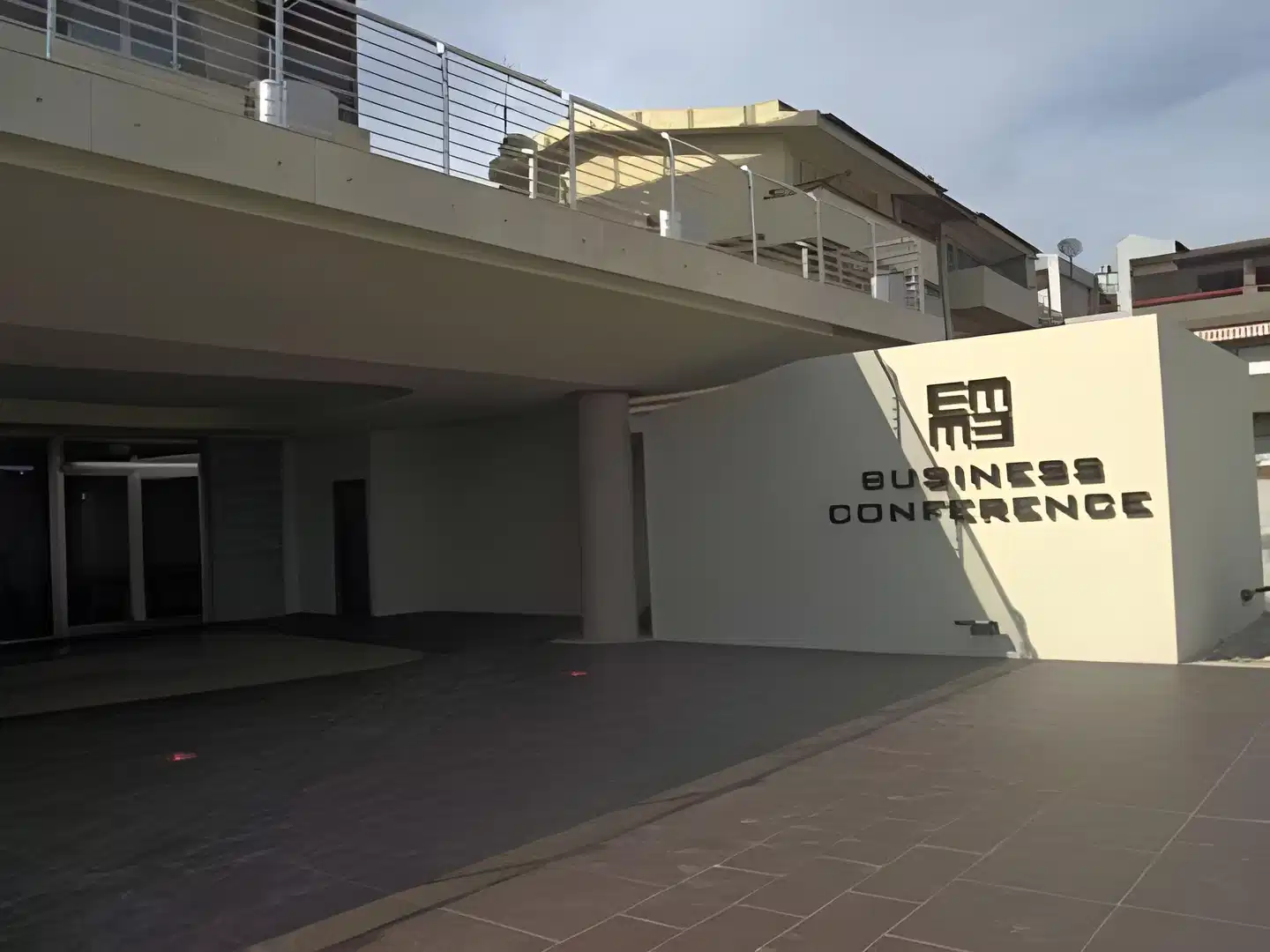 Main Palace Hotel Aussenansicht