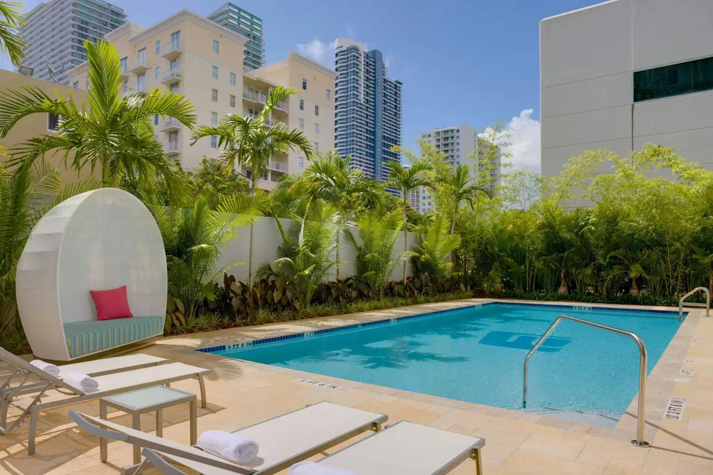 Aloft Miami Brickell Pool