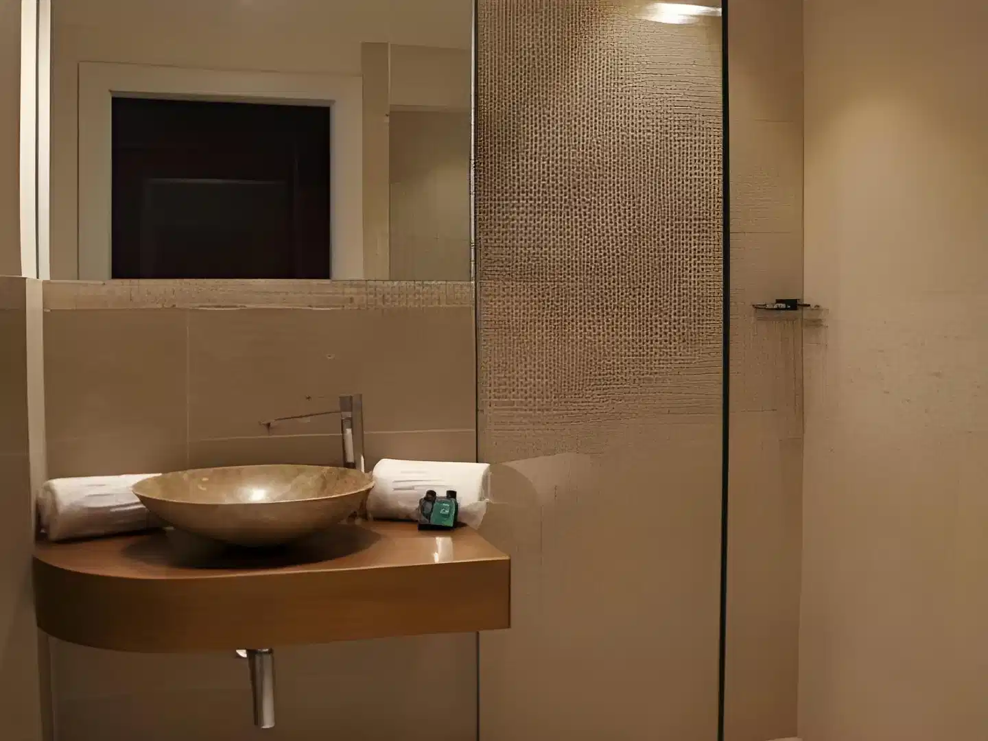 Main Palace Hotel Badezimmer