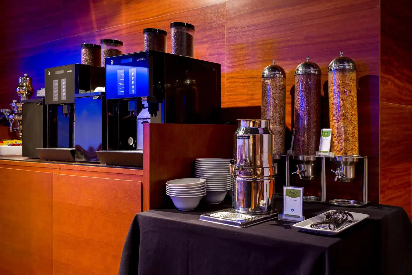 Exe Moncloa Restaurant