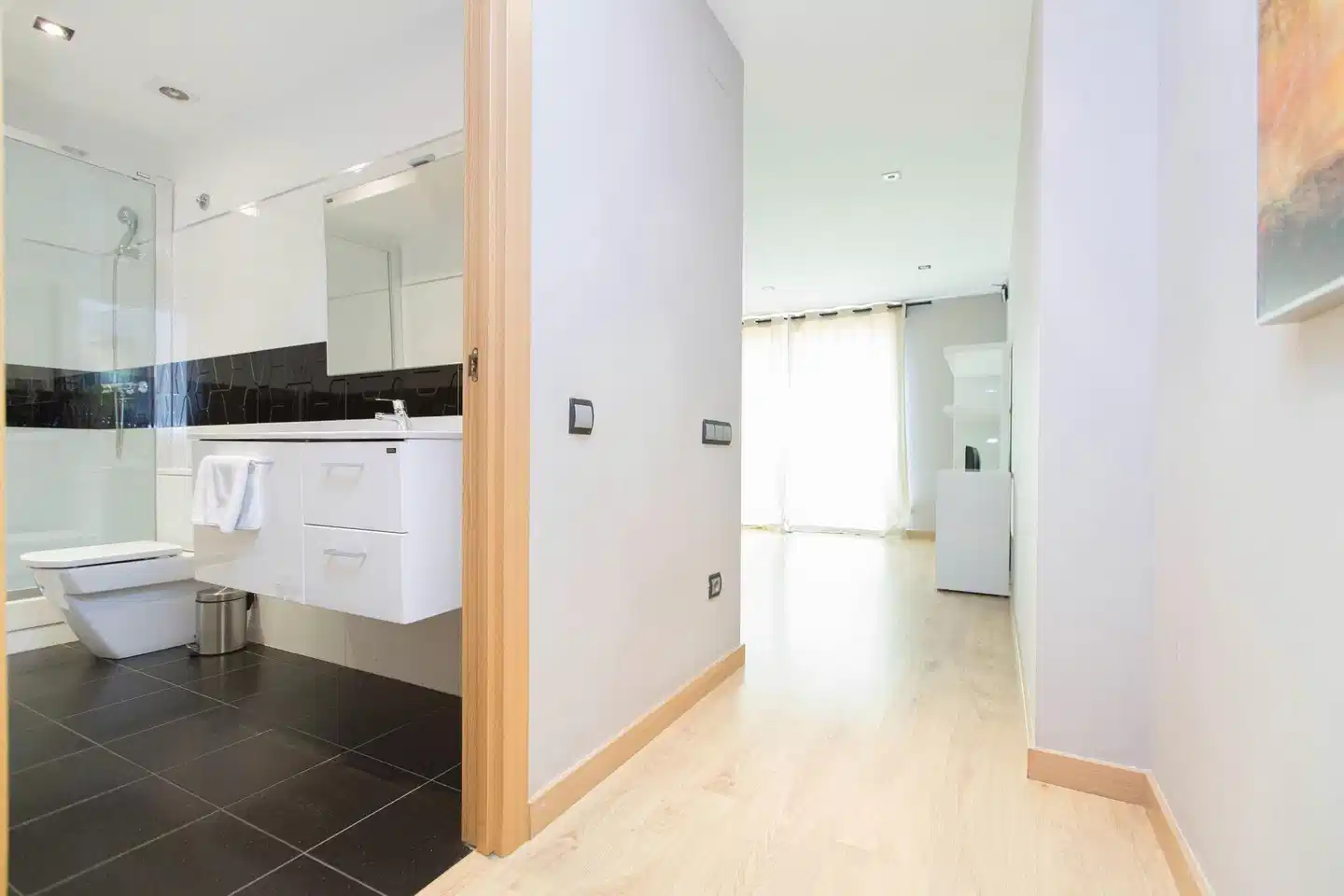 AinB Sagrada Familia Apartments Badezimmer