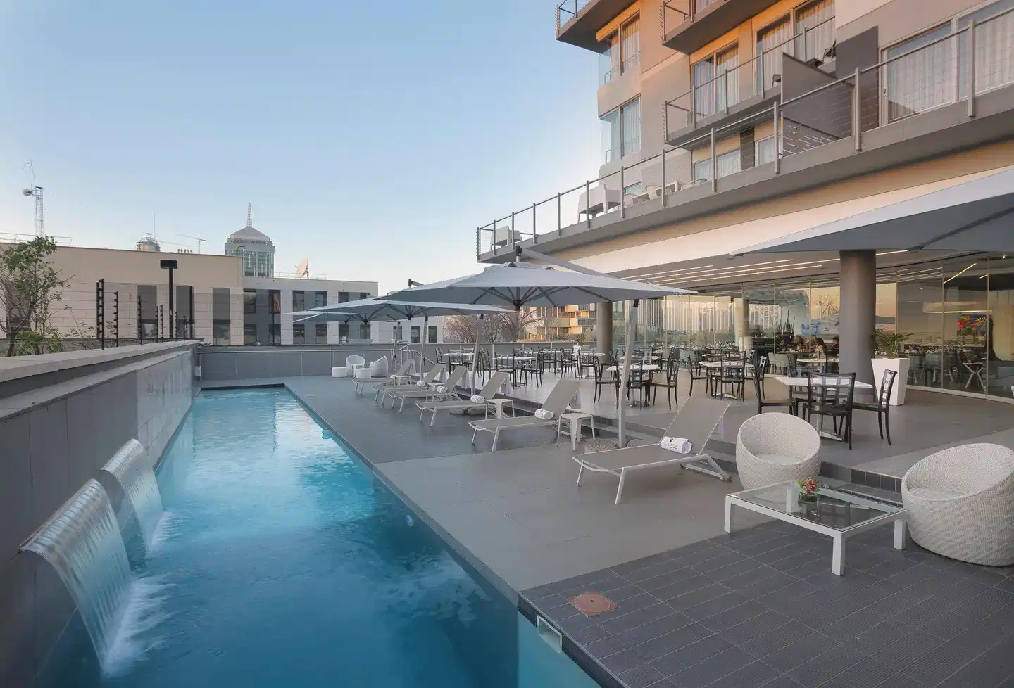 The Capital Empire Terrasse