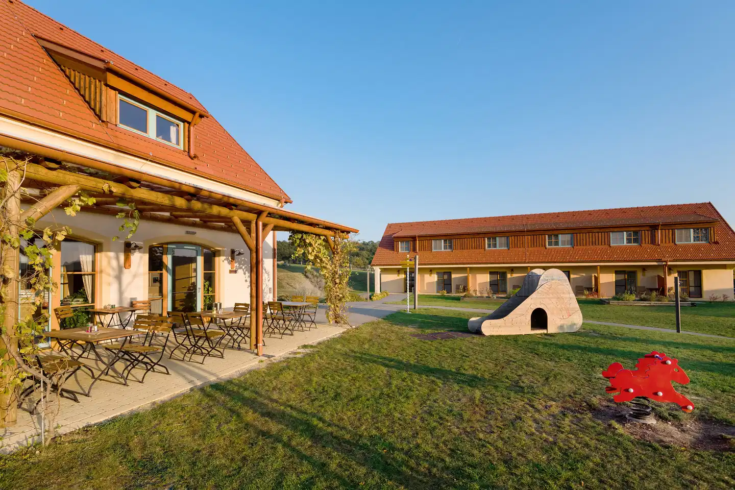 Jufa Neutal Aussenansicht