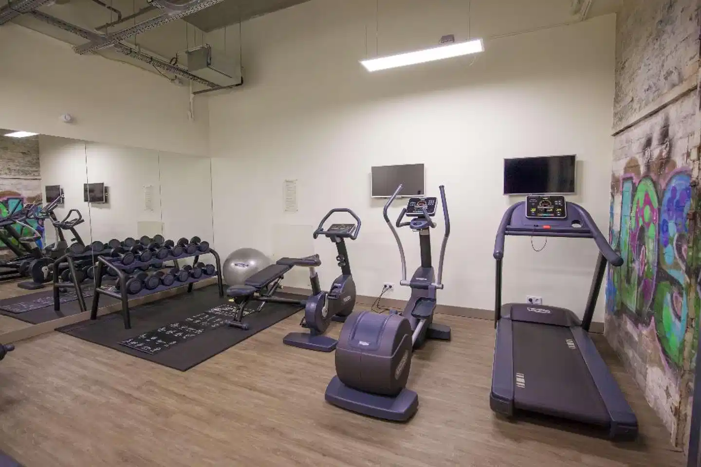 DoubleTree by Hilton Hotel Amsterdam - NDSM Wharf Sport und Entertainment