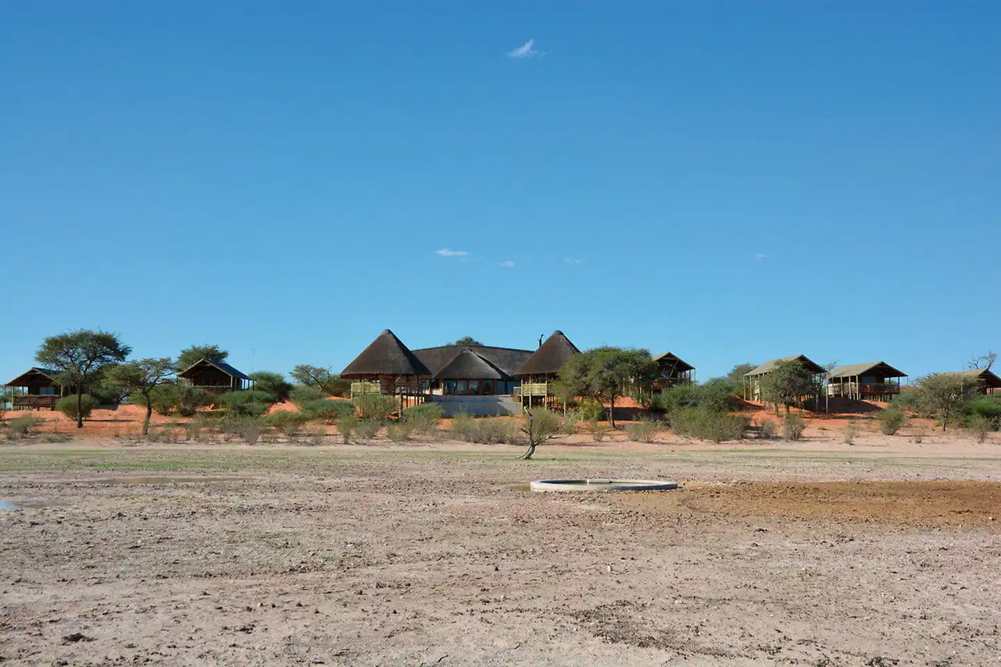 Intu Afrika Kalahari Suricate Tented Lodge Strand