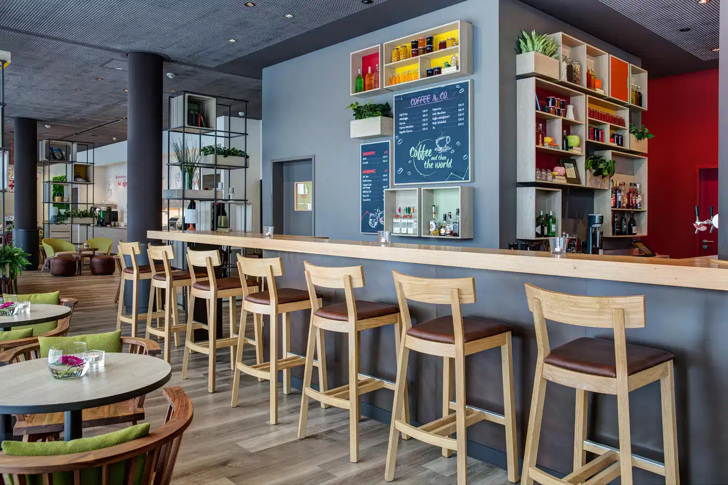 IntercityHotel Duisburg Bar