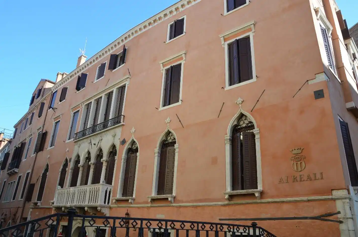 San Teodoro Palace Aussenansicht