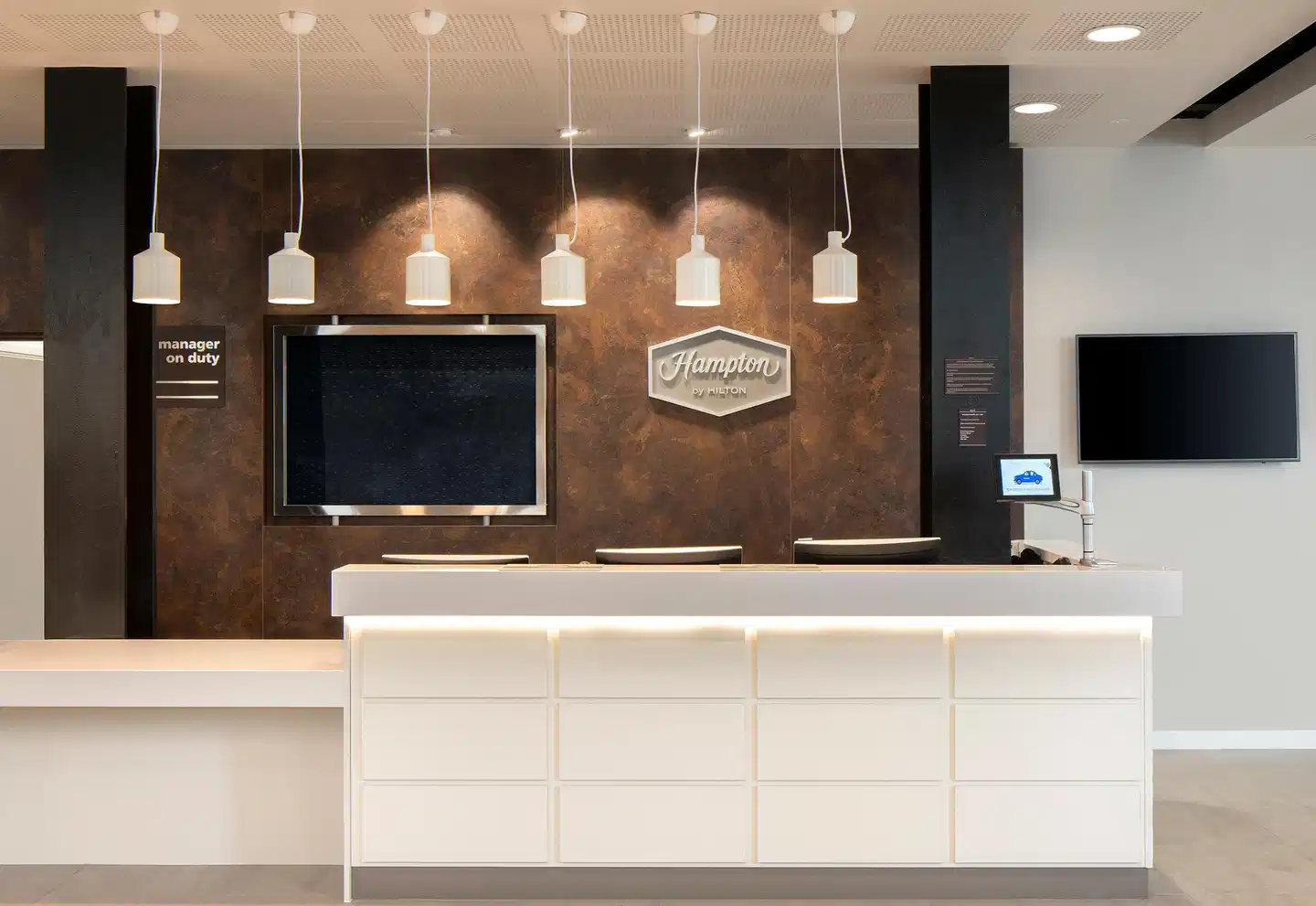 Hampton by Hilton London Docklands Lobby