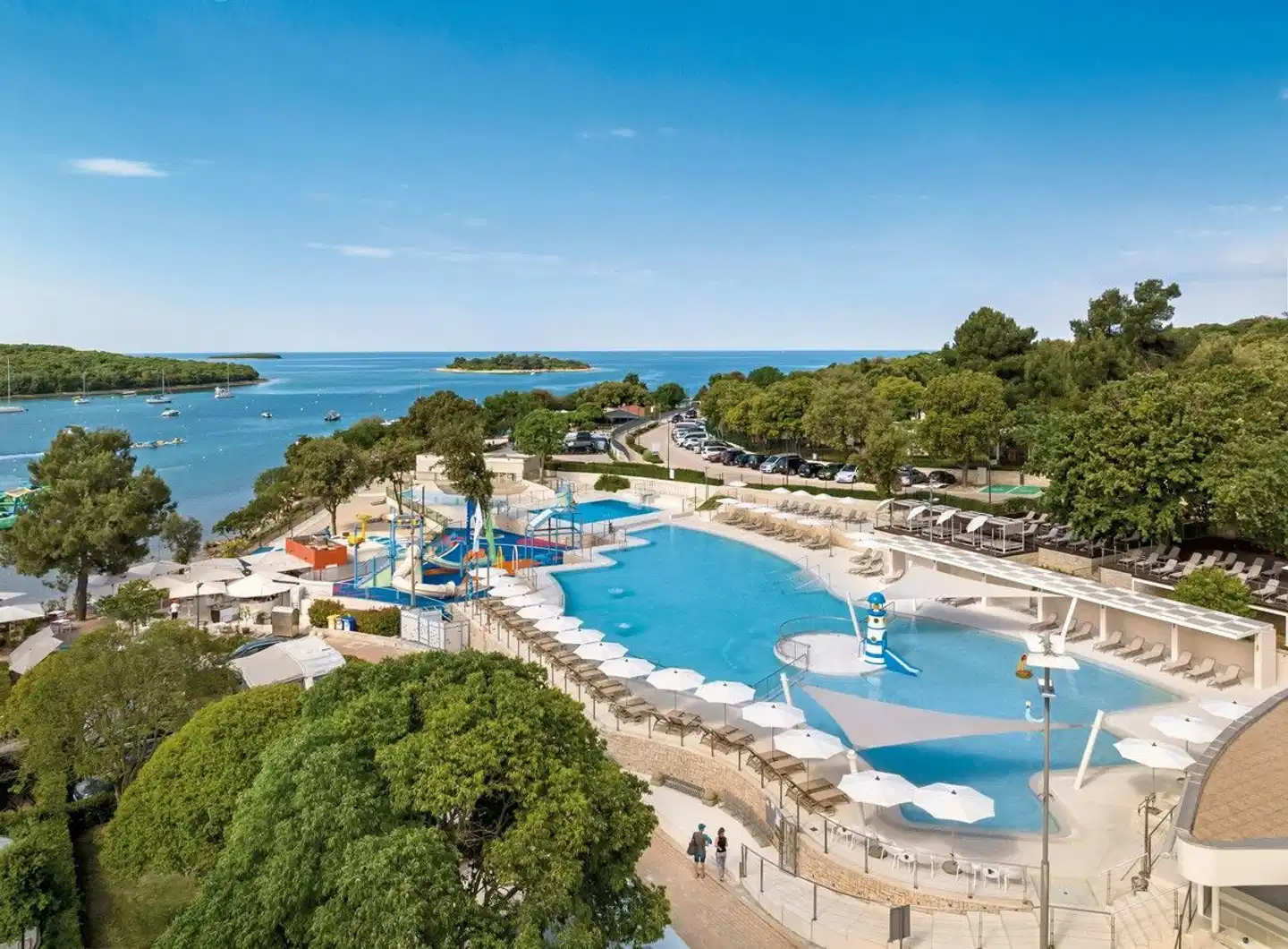 Mobile Homes Vetar Pool