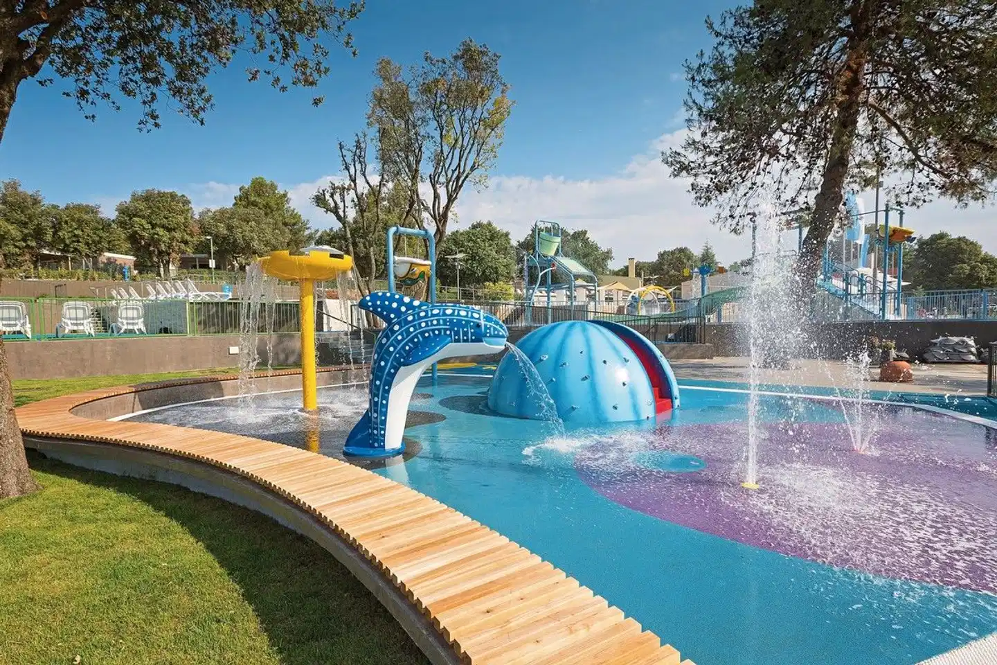 Mobile Homes Vetar Pool