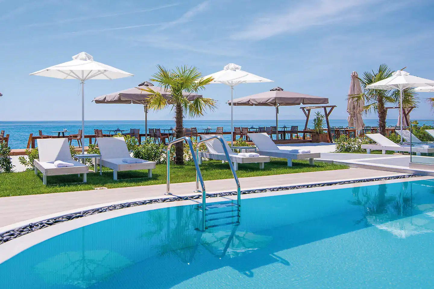 Aegean Infinity Deluxe Pool