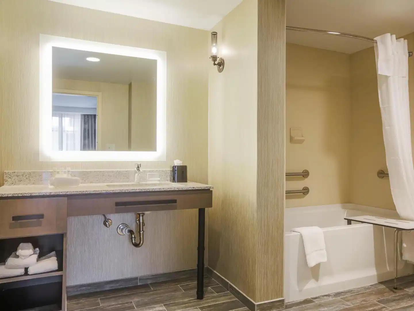 Homewood Suites By Hilton Charleston Historic District Badezimmer