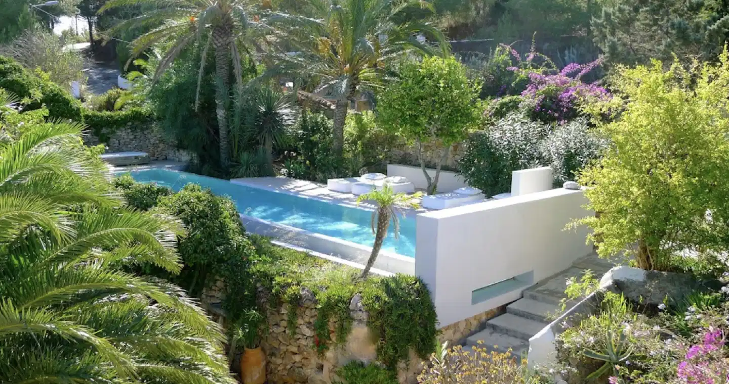 Finca Jardines de Palerm Pool