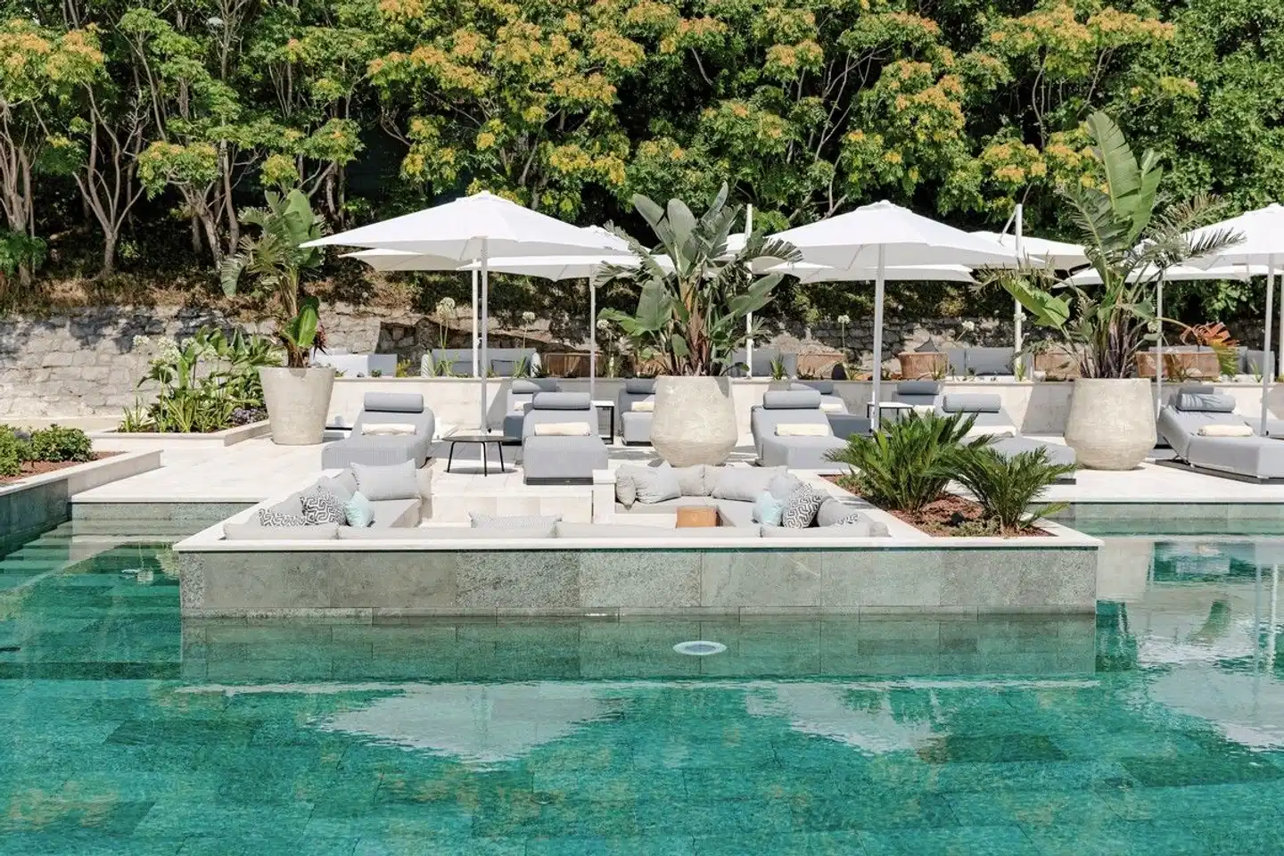 Lazure Hotel & Marina Pool