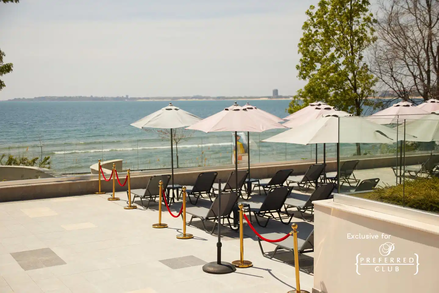 Secrets Sunny Beach Resort & Spa Strand