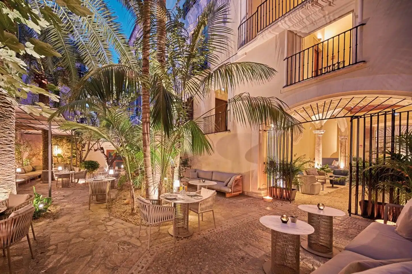 Palacio Can Marqués Lobby