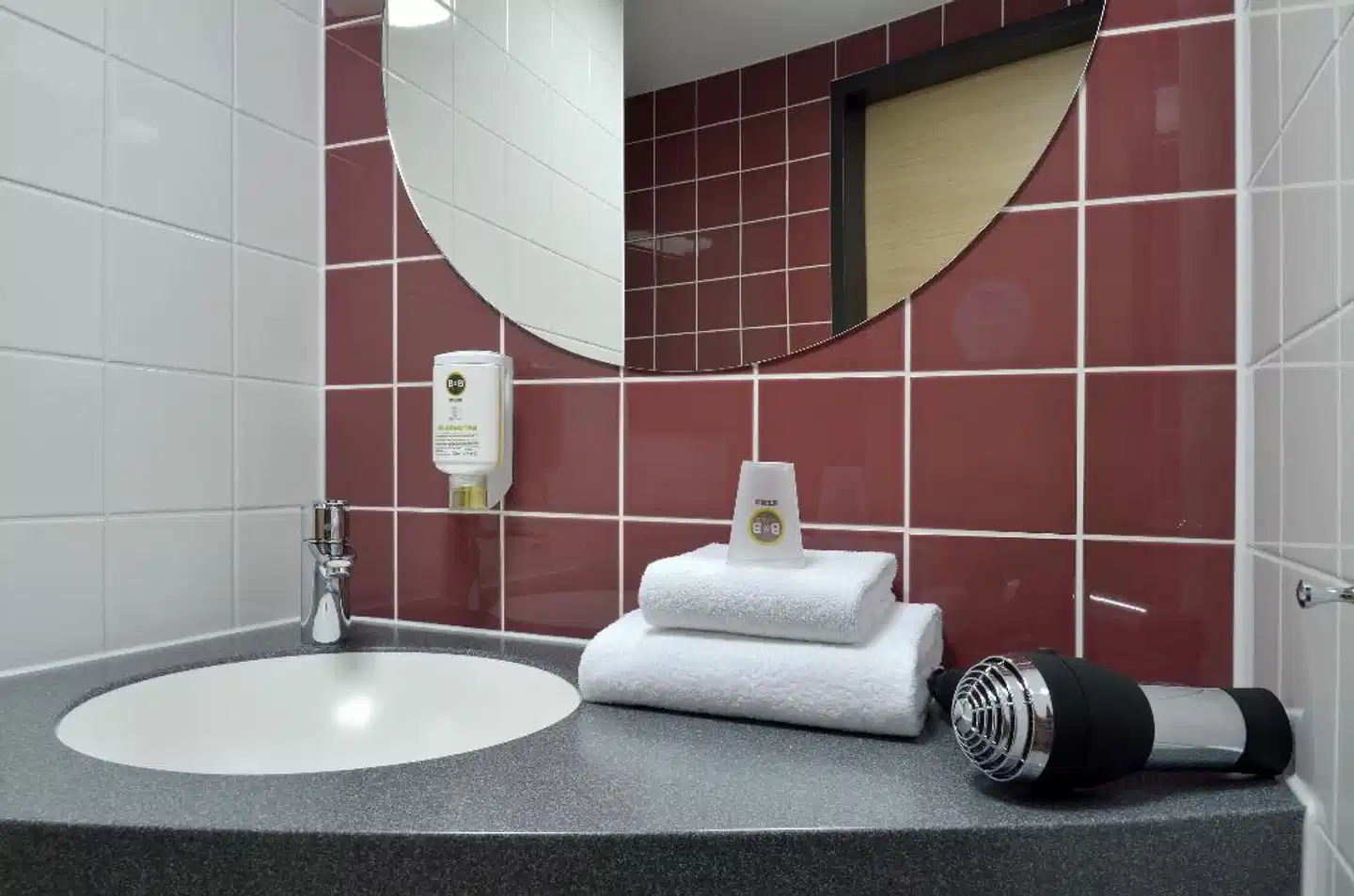 B&B Hotel Bremerhaven Badezimmer