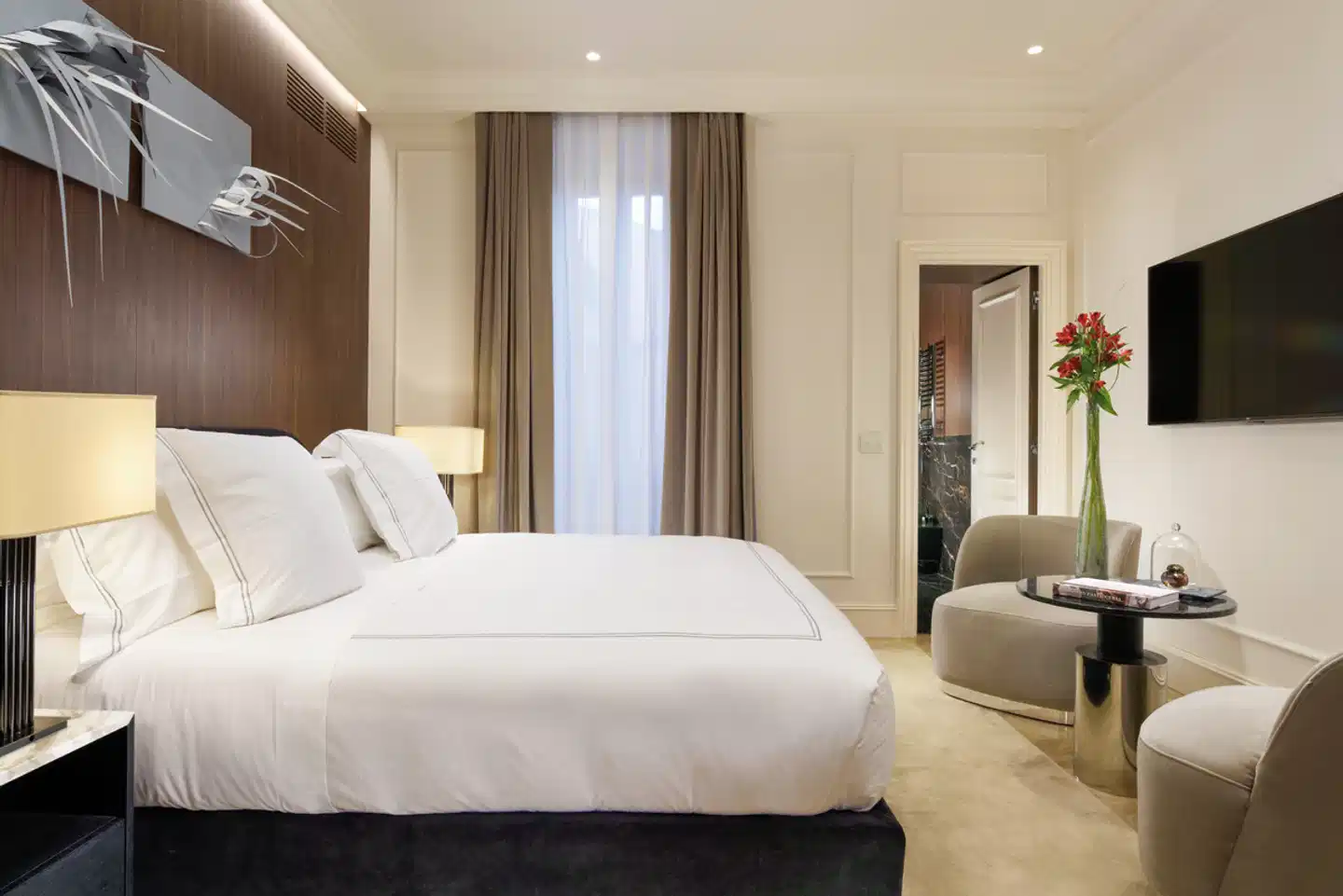 The First Roma Dolce Wohnbeispiel