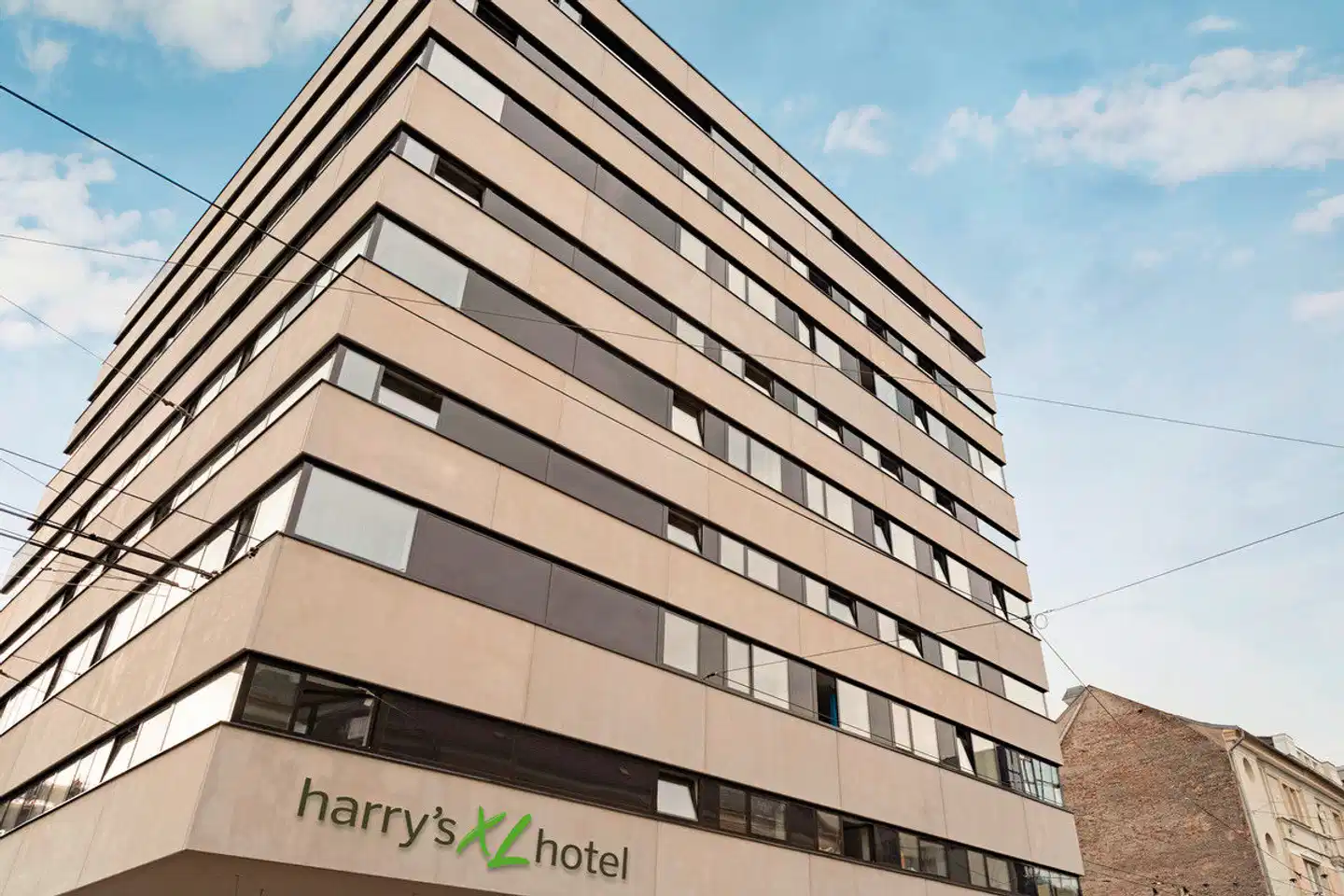 harrys home Salzburg Aussenansicht