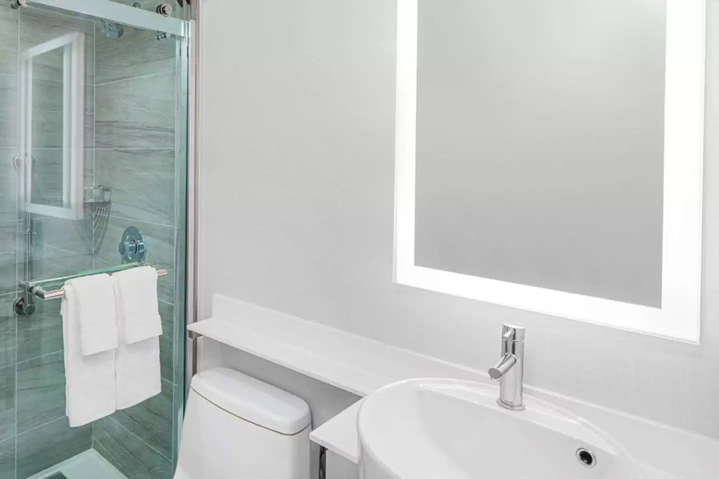 DoubleTree by Hilton New York Times Square South Badezimmer