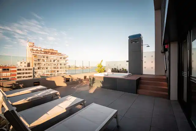 Soro Hotel Montevideo Curio Collection by Hilton Terrasse