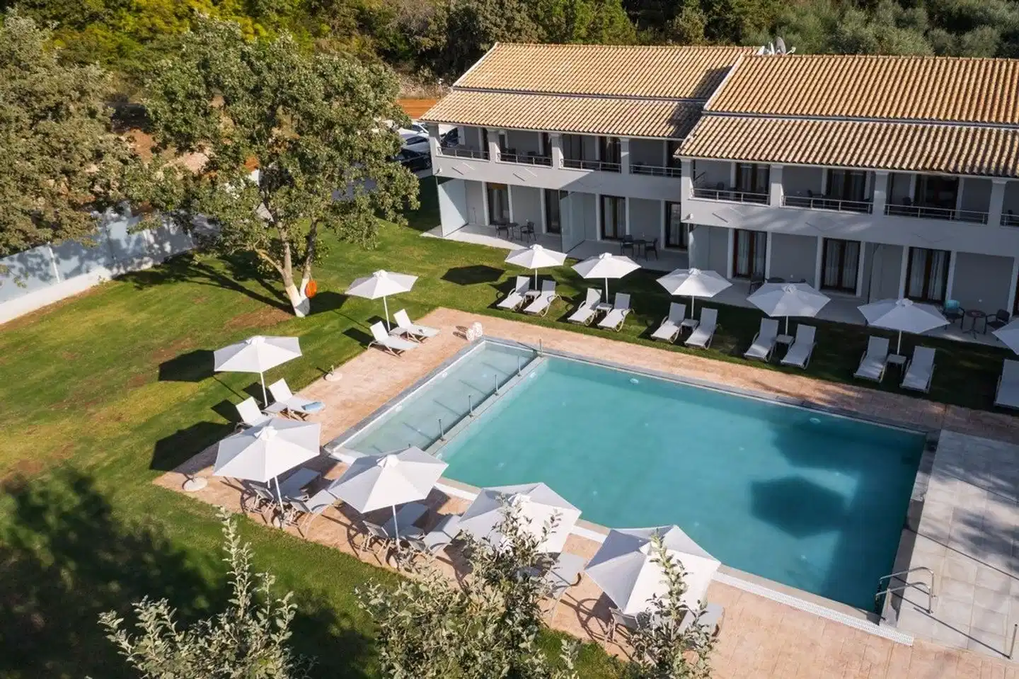 Karavos Aussenansicht