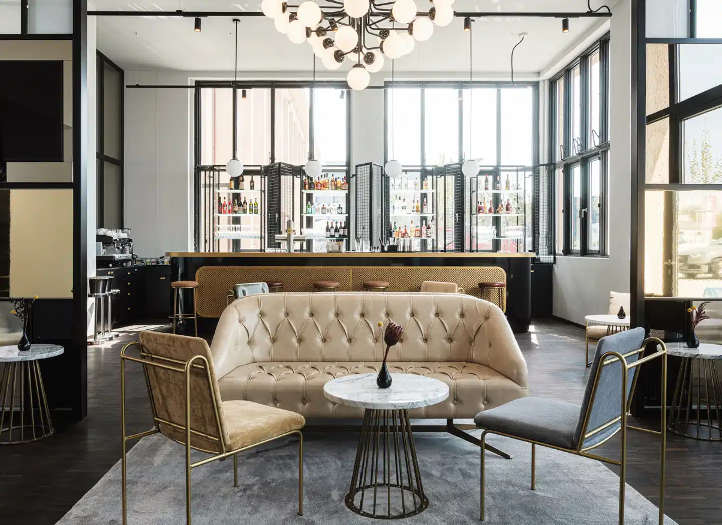 AMERON München Motorworld Lobby