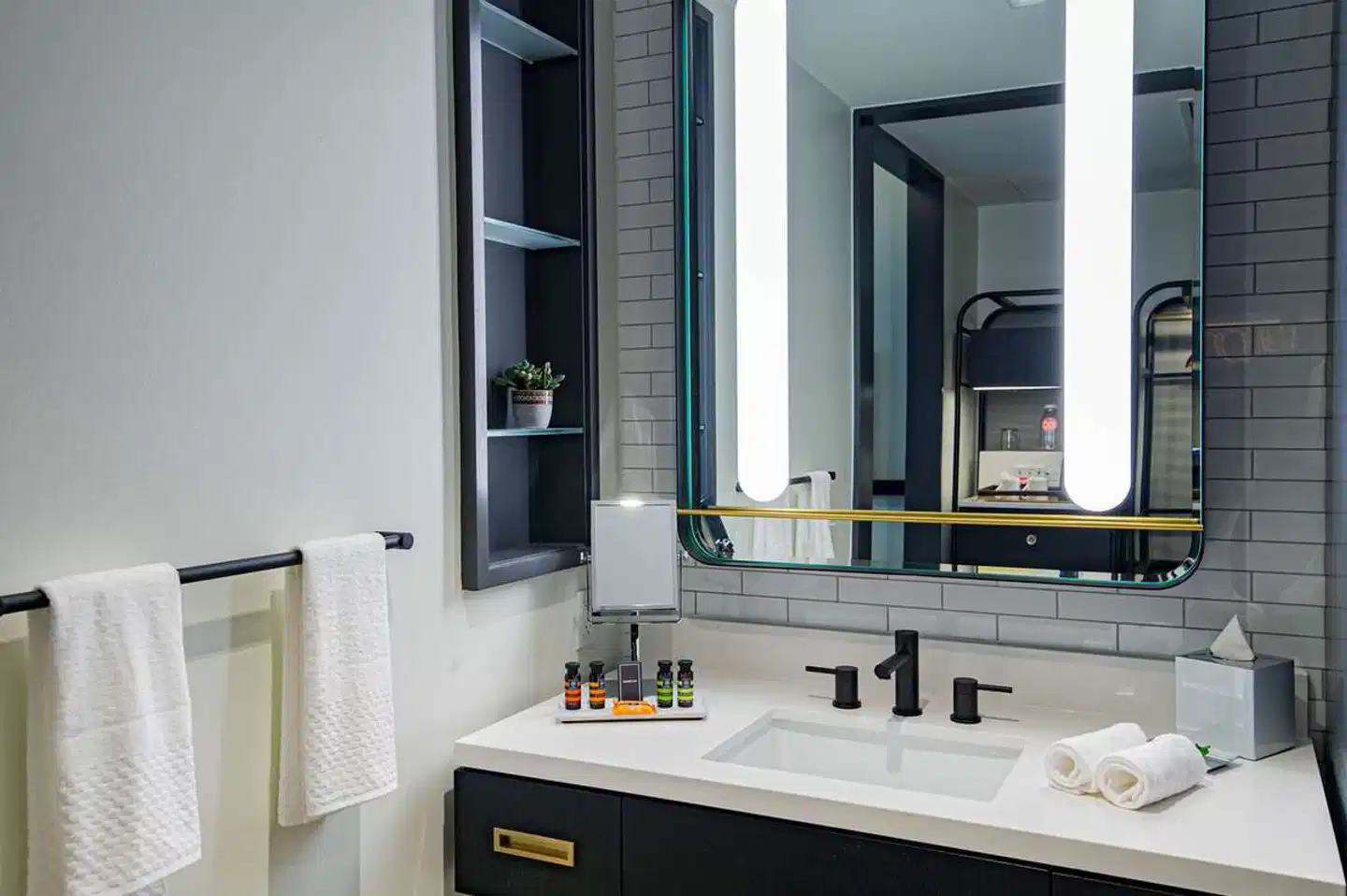 Canopy by Hilton Jersey City Arts District Badezimmer