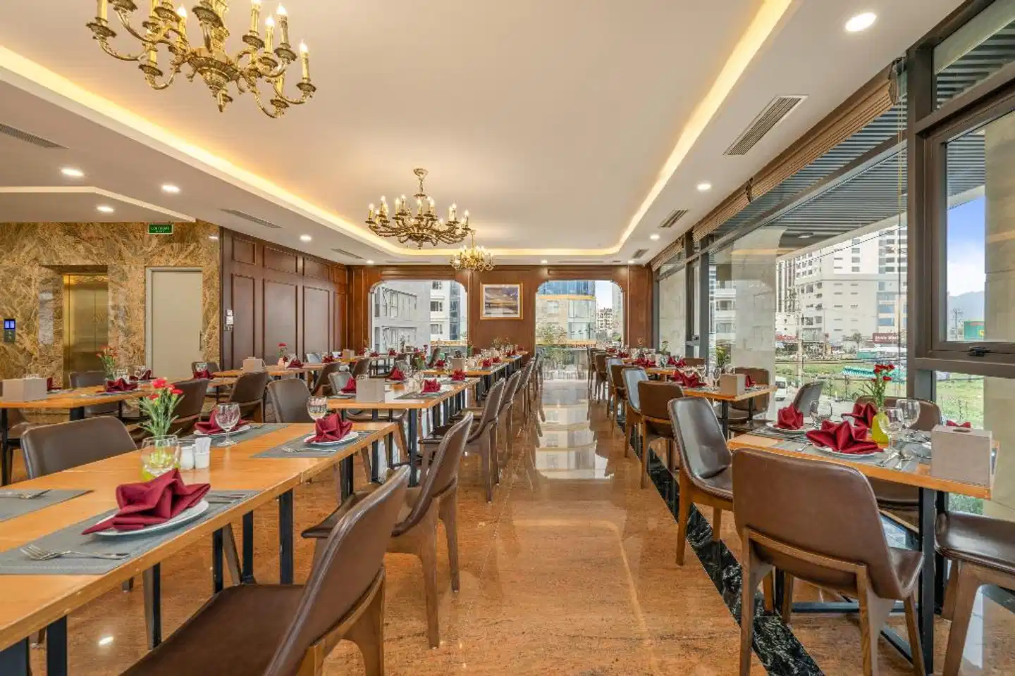 Golden Lotus Hotel Restaurant