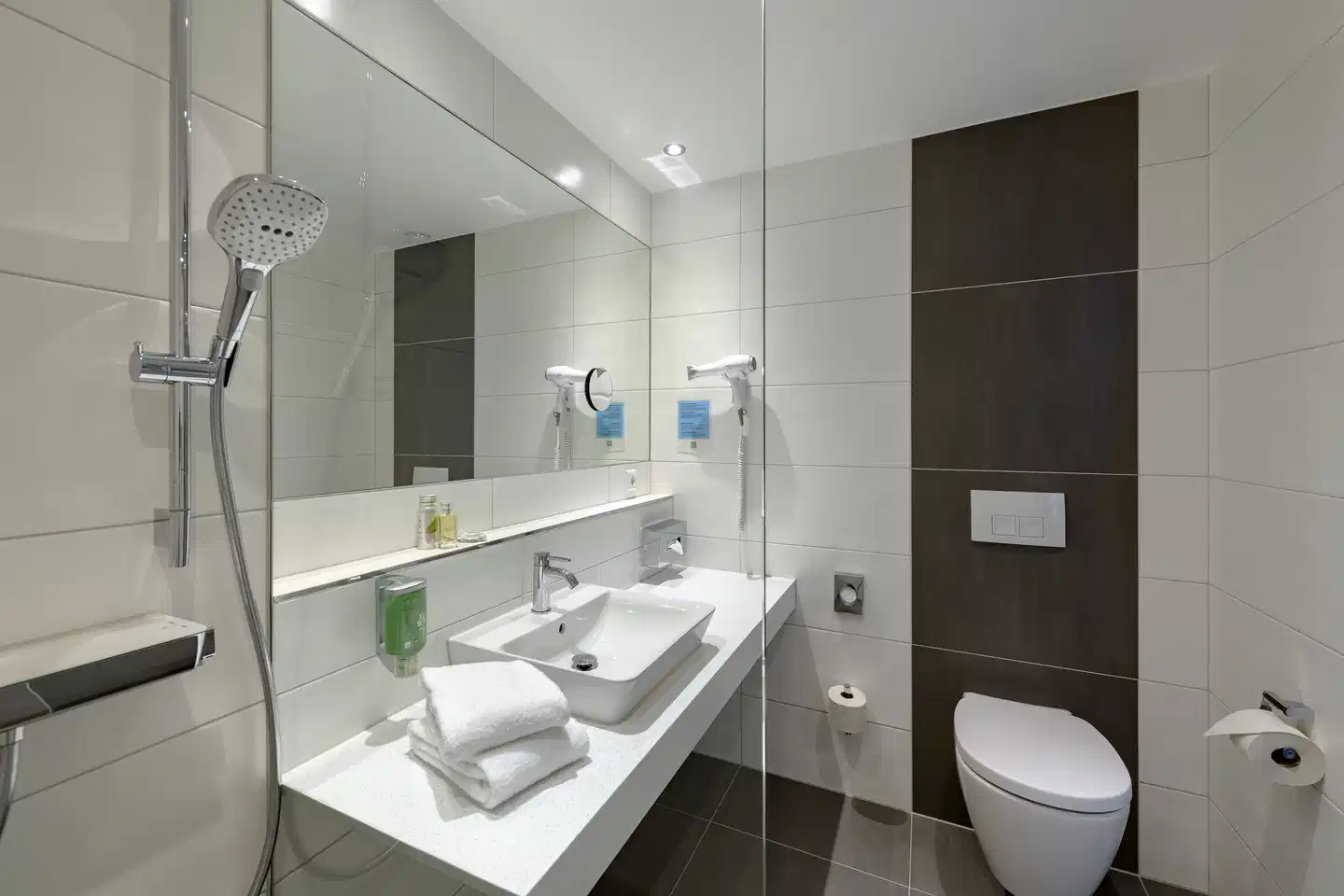 ibis Styles Coburg Badezimmer
