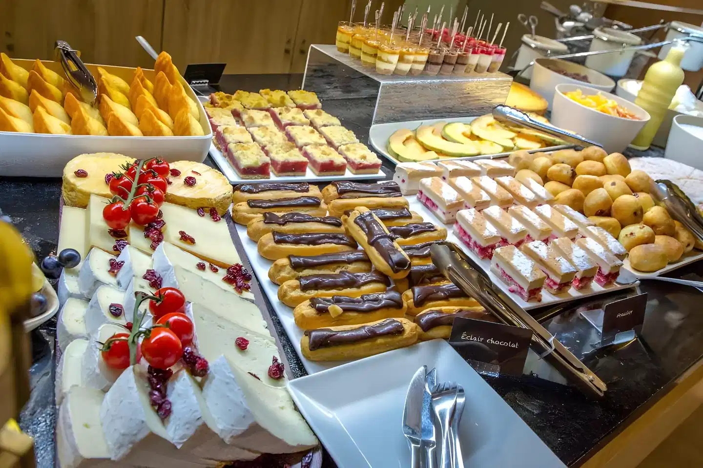 SOWELL Family Le Vallon Restaurant