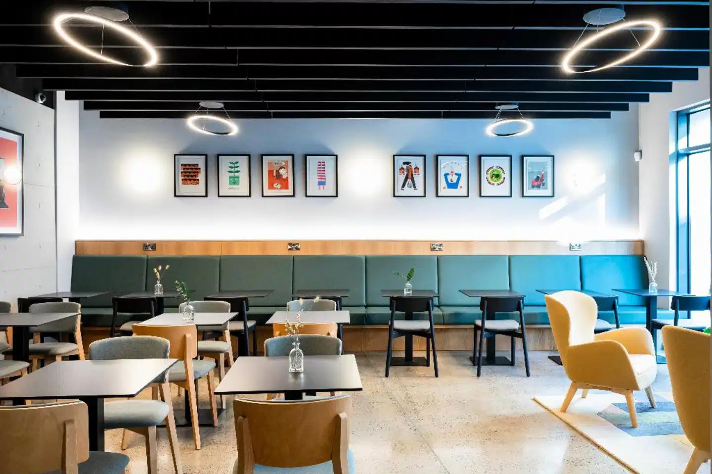 Staycity Aparthotels Tivoli Bar