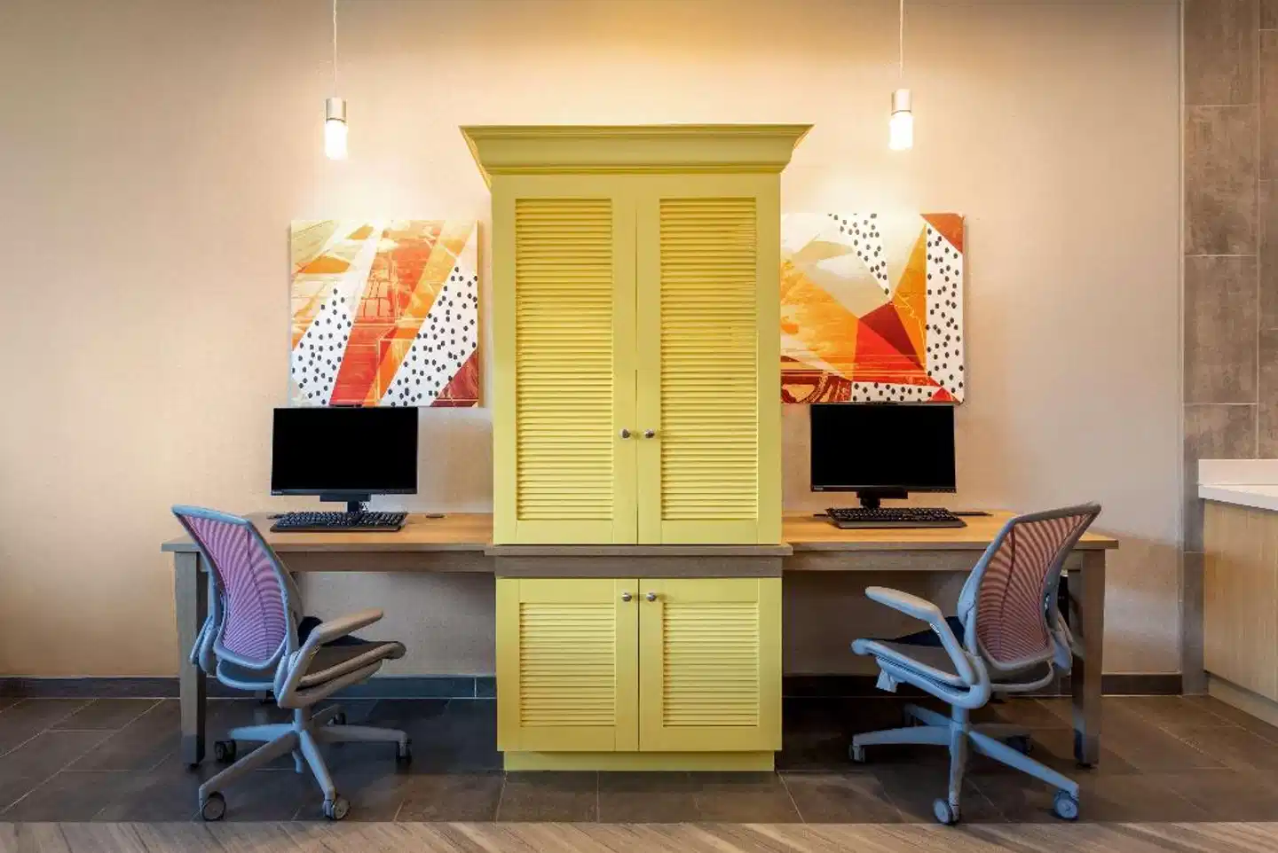 Home2 Suites by Hilton Ft. Pierce I-95 Lobby