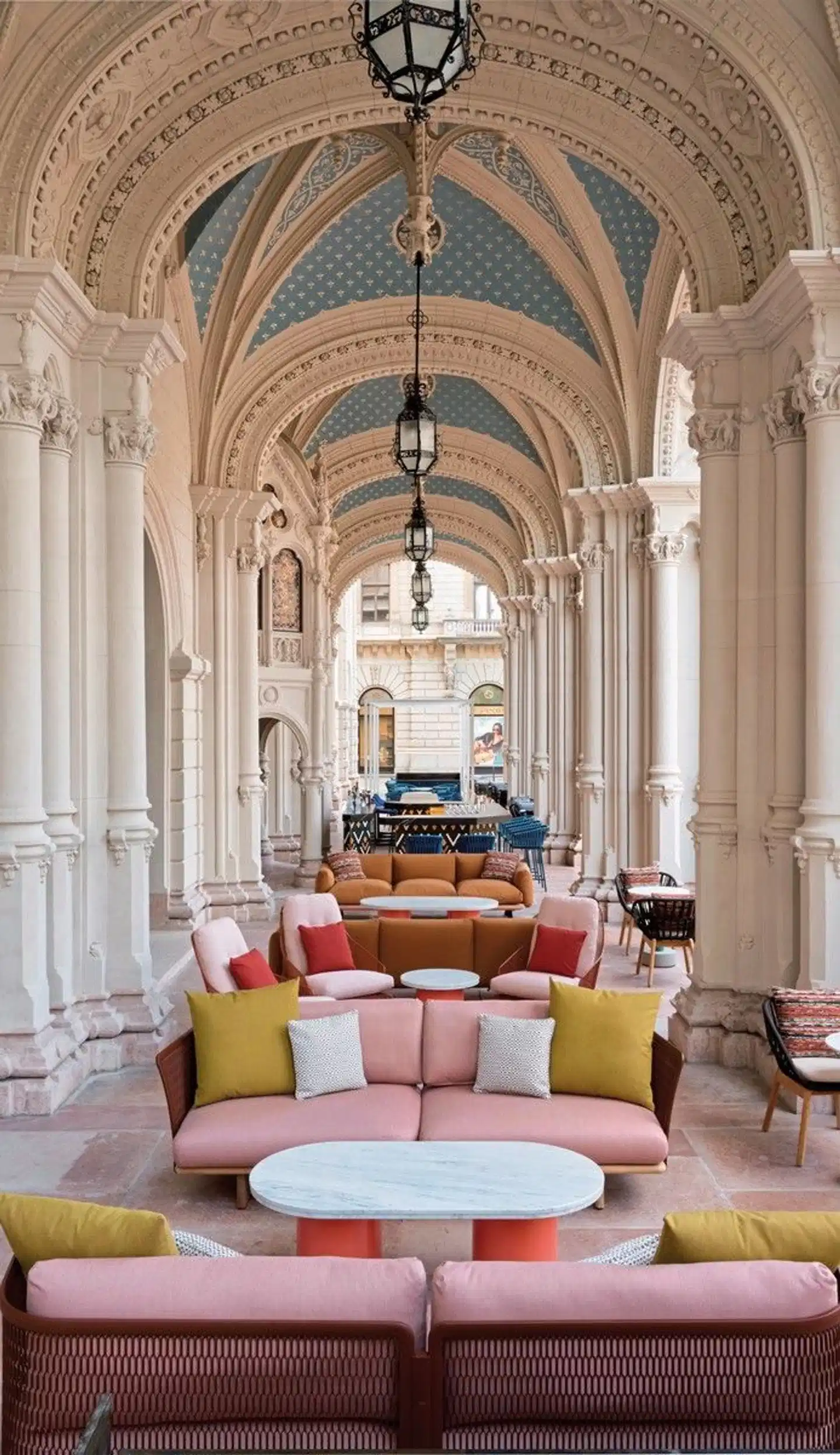W Budapest Lobby