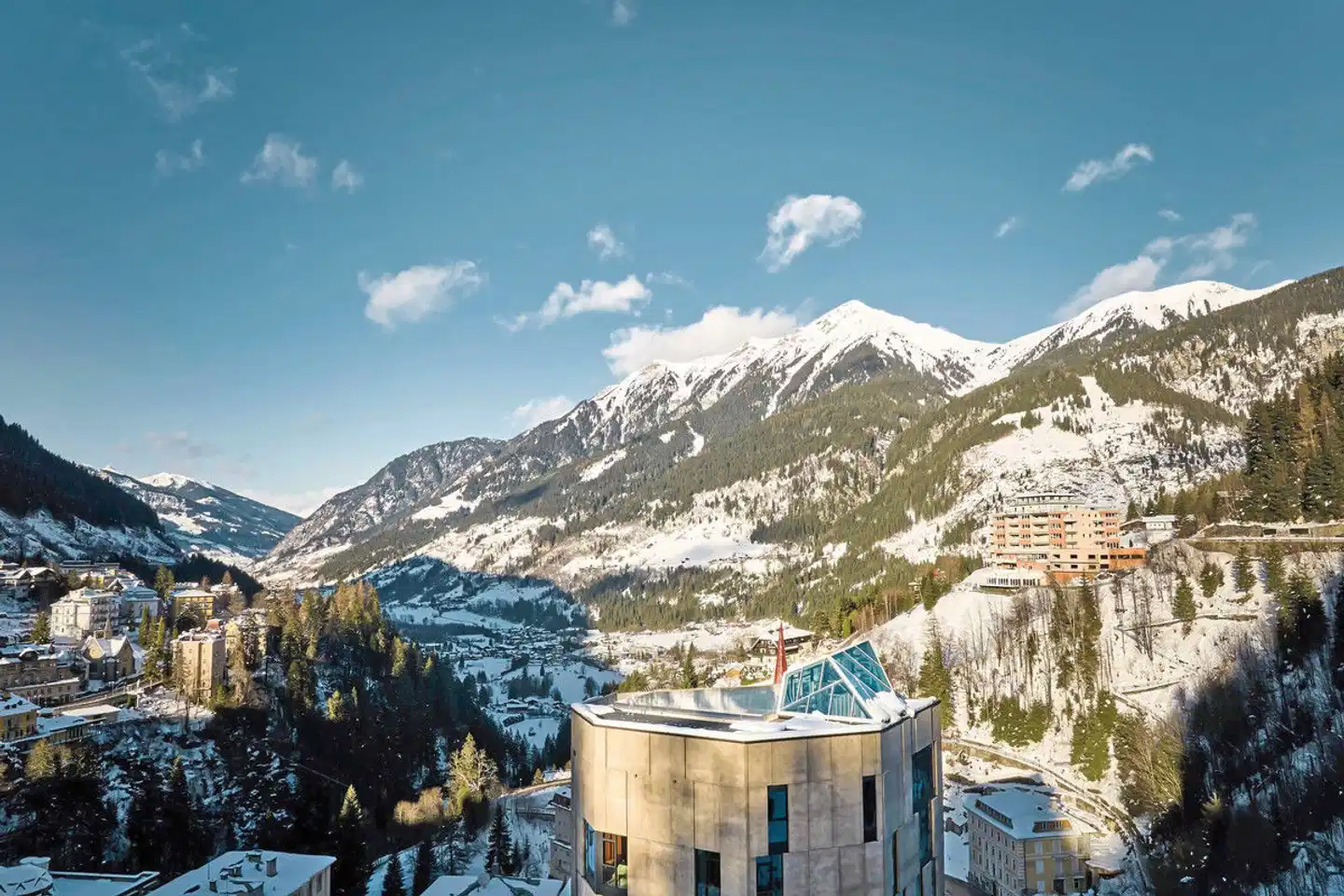 Urban Nature Bad Gastein - Badeschloss Landschaft