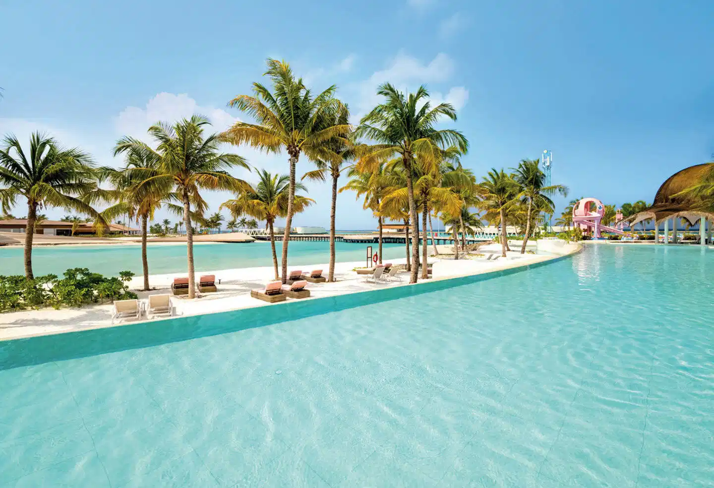 Centara Mirage Lagoon Maldives Pool