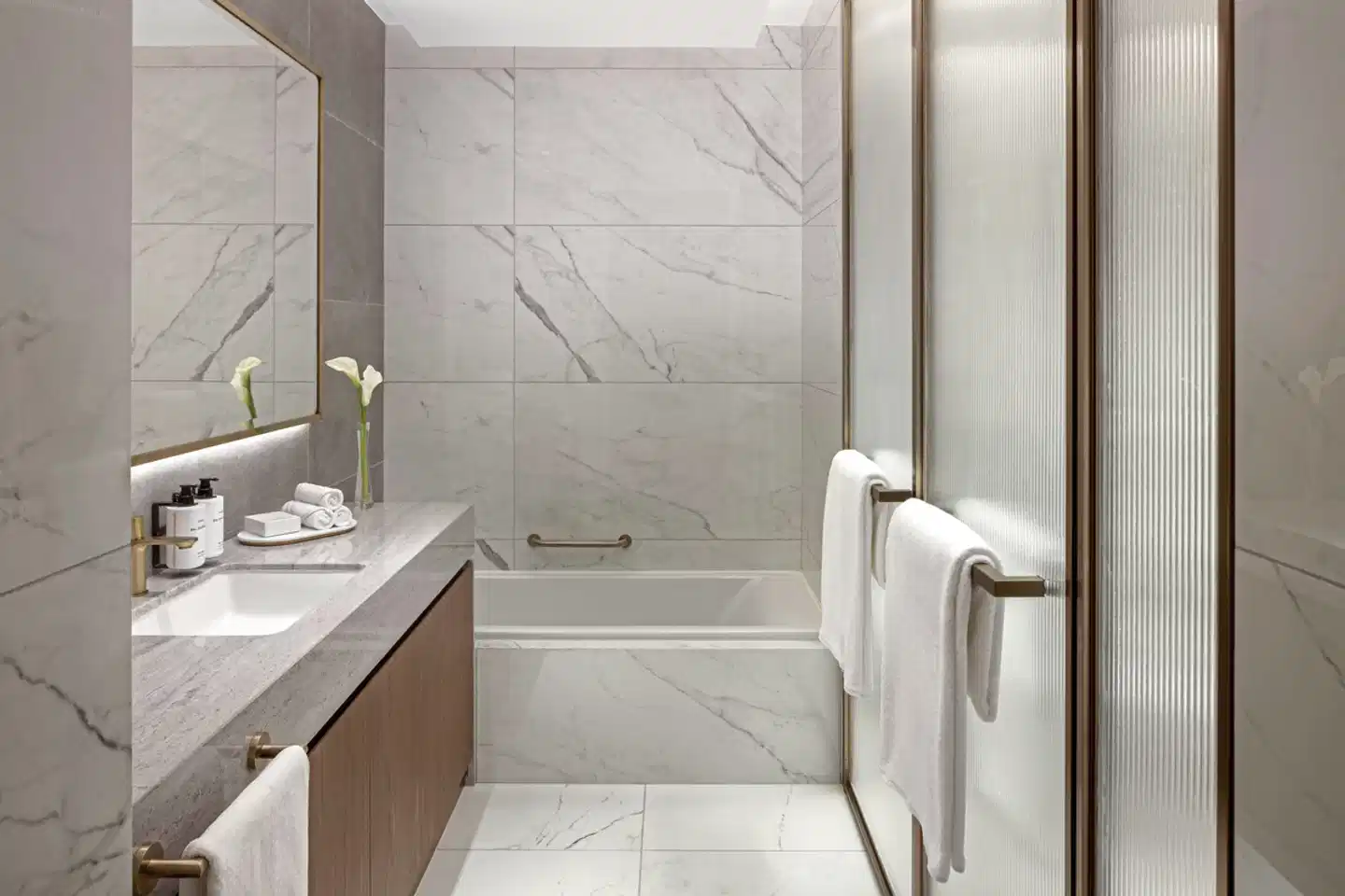 InterContinental Residences Dubai Business Bay Badezimmer