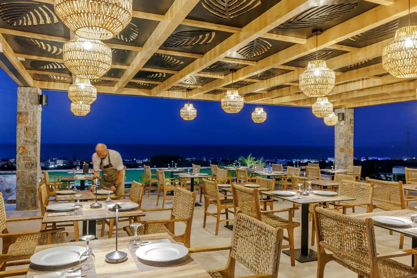 Deos Luxury Suites Restaurant