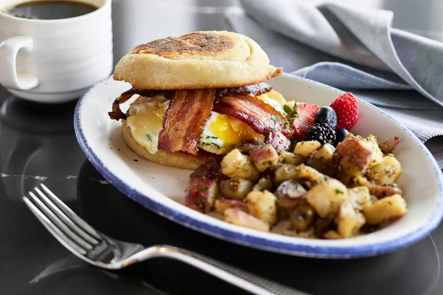 Hotel Celare, Cincinnati Midtown, a Tribute Portfolio Hotel Restaurant