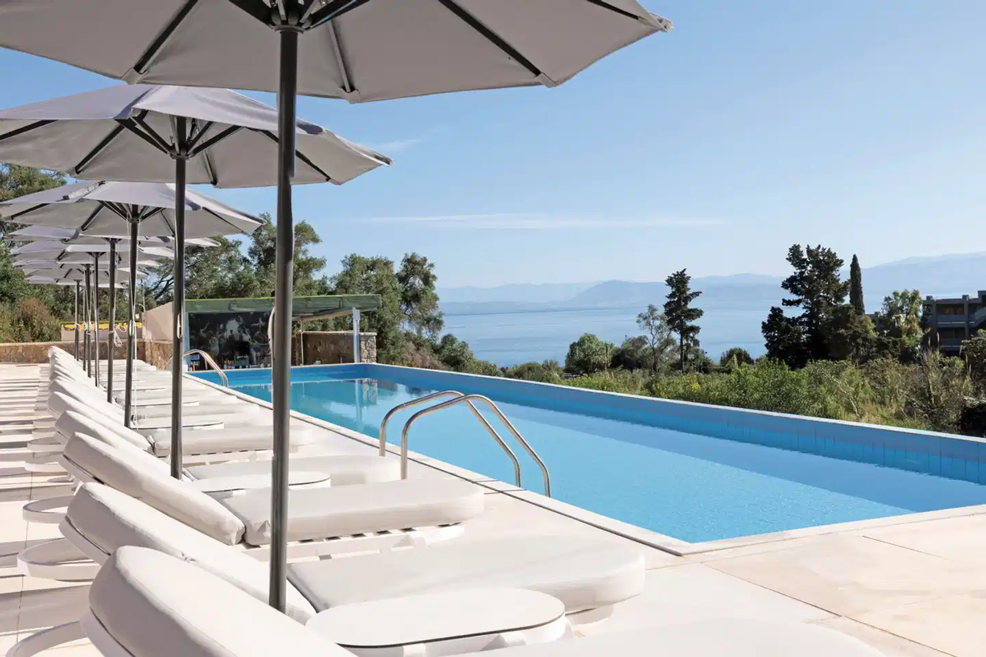 Mythos Panorama Pool