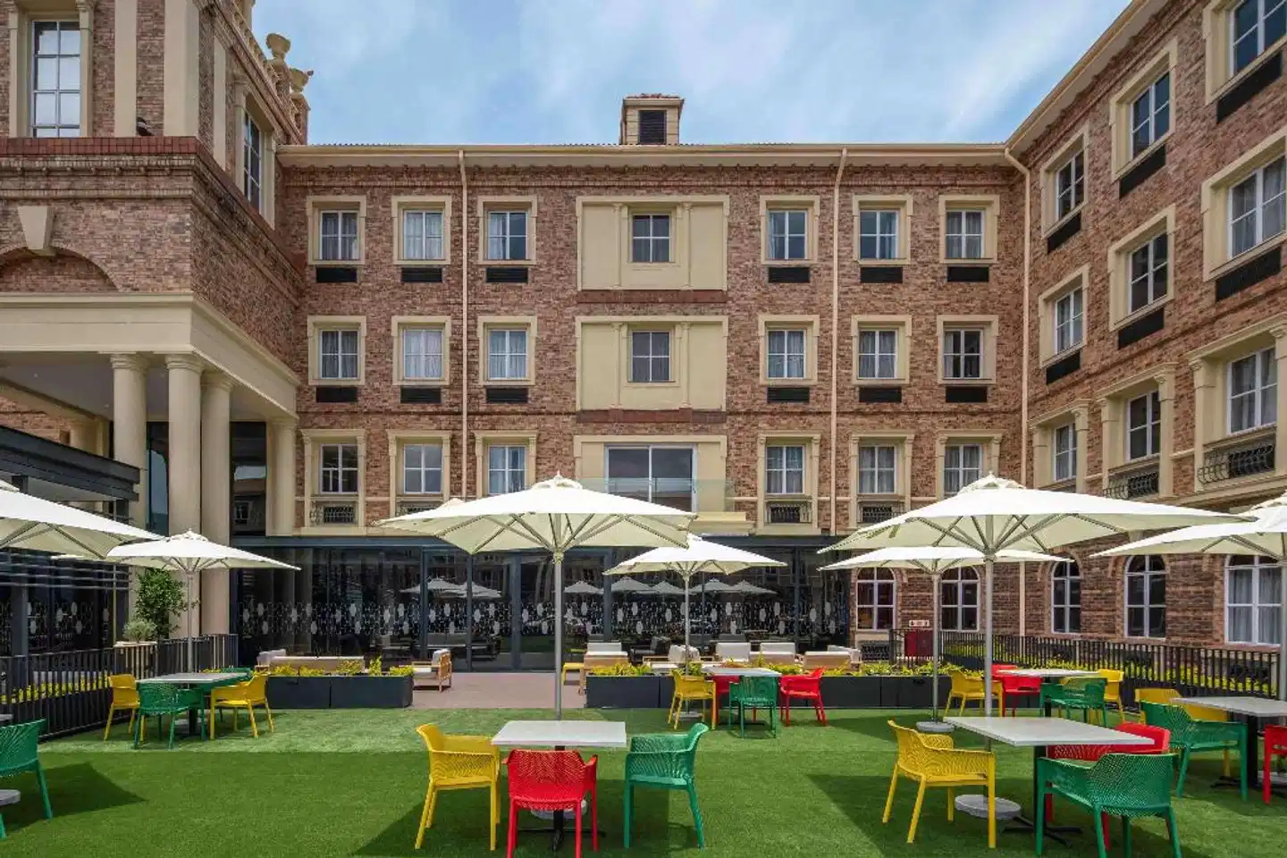 Hampton By Hilton Sandton Grayston Sport und Entertainment