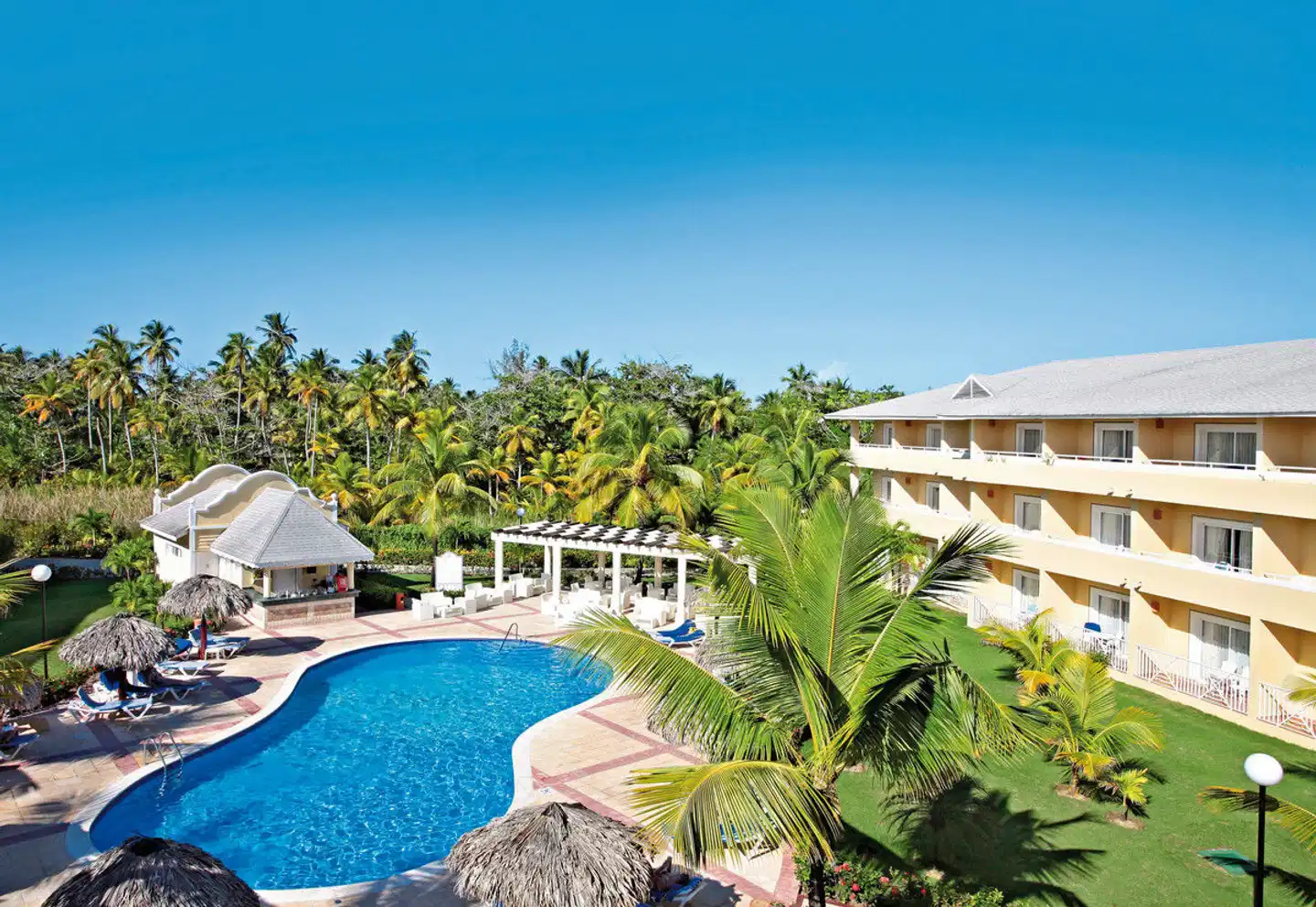 Bahia Principe Grand El Portillo Pool